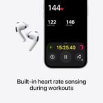 سماعات أذن لاسلكية Apple AirPods Pro 3، ميزة إلغاء الضوضاء النشط، الترجمة الفورية، استشعار معدل ضربات القلب، ميزة المساعدة السمعية، سماعات بلوتوث، صوت مكاني، صوت عالي الدقة، شحن عبر منفذ USB-C، اللون الأبيض. تفضل بزيارة متجر Apple - الصورة 3